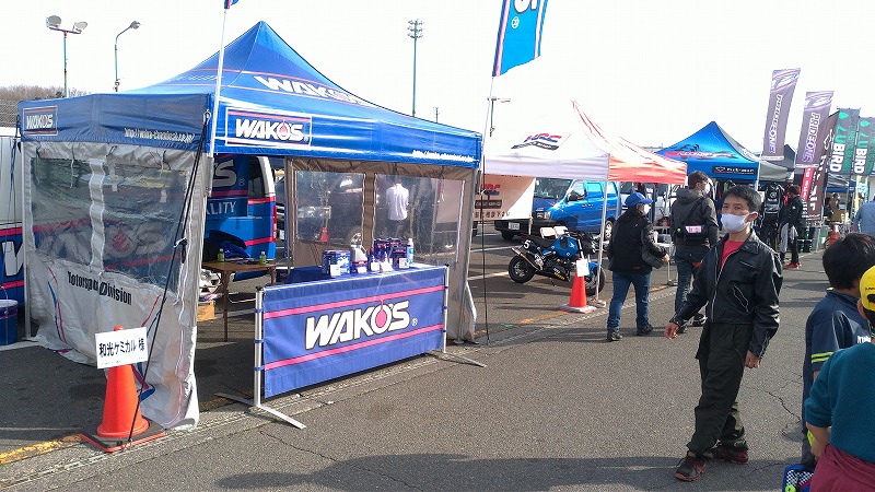 WAKOSのサーキットブース