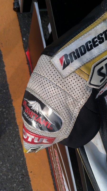 キッズバイクライダー　ツナギの補修方法