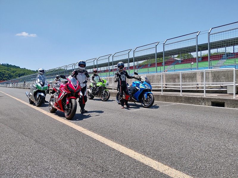 クシタニ走行会×RIDING PARTYの豪華インストラクター陣