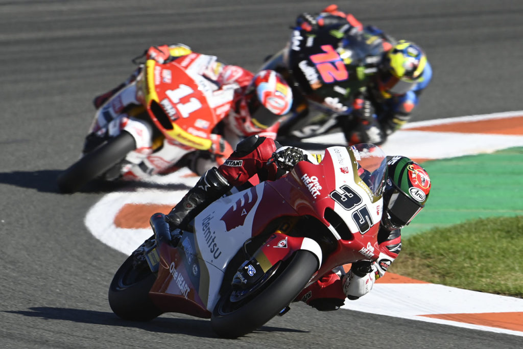 出光ホンダチームアジアからmoto2にフル参戦するソムキャット・チャントラ選手。2021年シーズンの年間ランキングは18位だった。