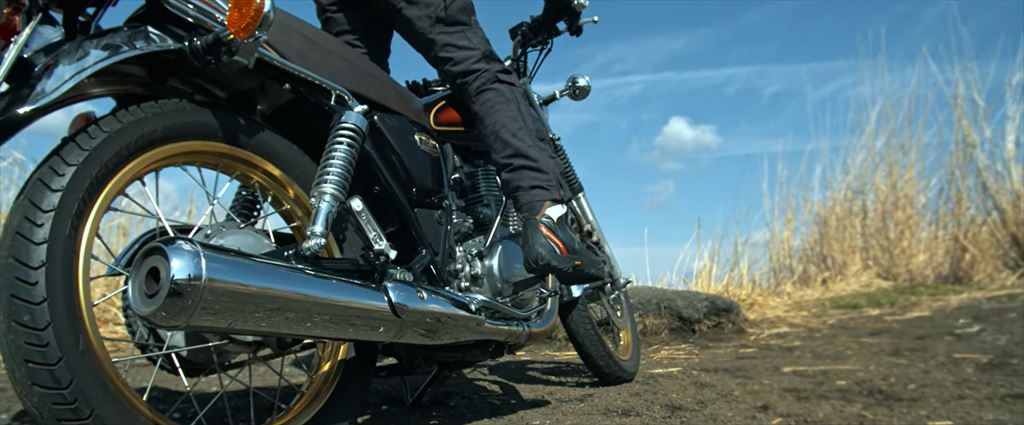 ヤマハ SR400