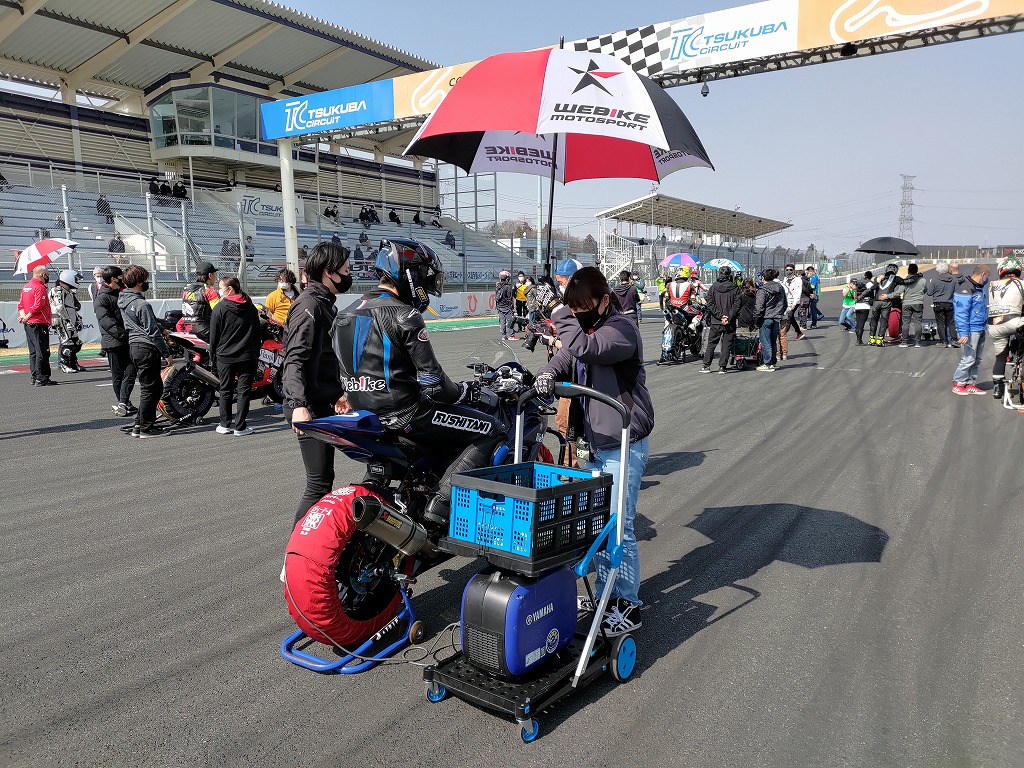 筑波ロードレース選手権2022 TC-Formulaクラス 本線前のグリッドの様子