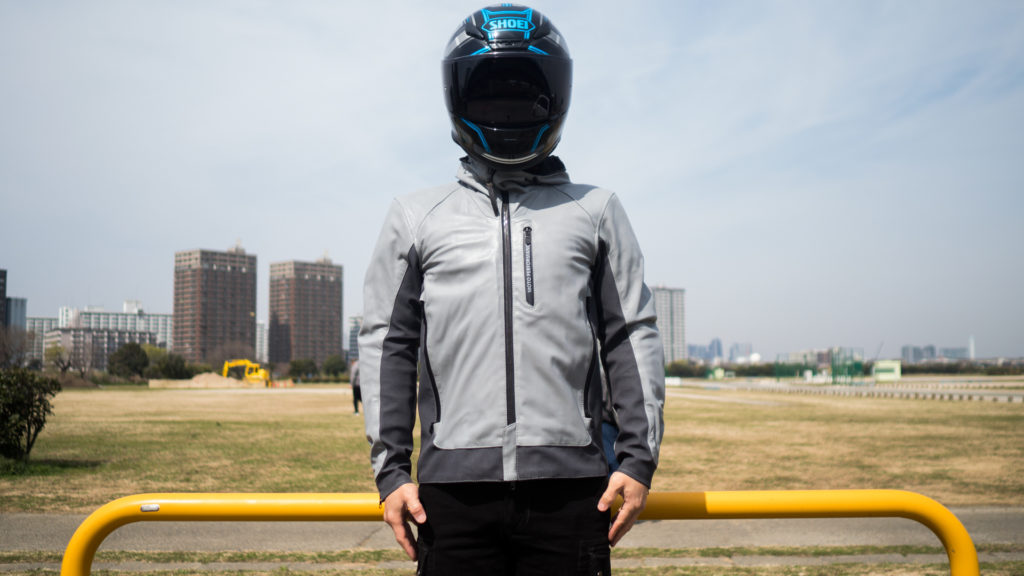 不動の人気、パーカータイプのレザージャケット レギュレーターライトジャケット