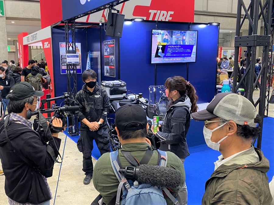 大人気YouTuberホワイトベースの二宮さんを、ついに地上波（週刊バイクTV）で取材！