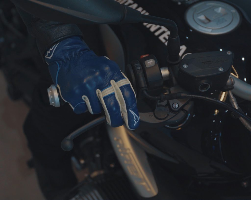 バイクのブレーキレバー位置の正しい合わせ方