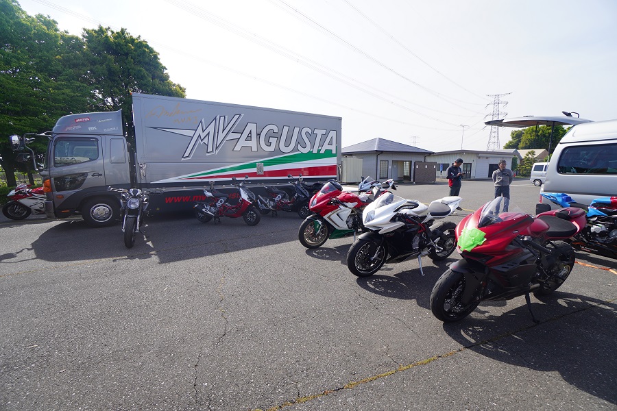 なんとMVアグスタやFANTICの新車をサーキットで試乗できる！