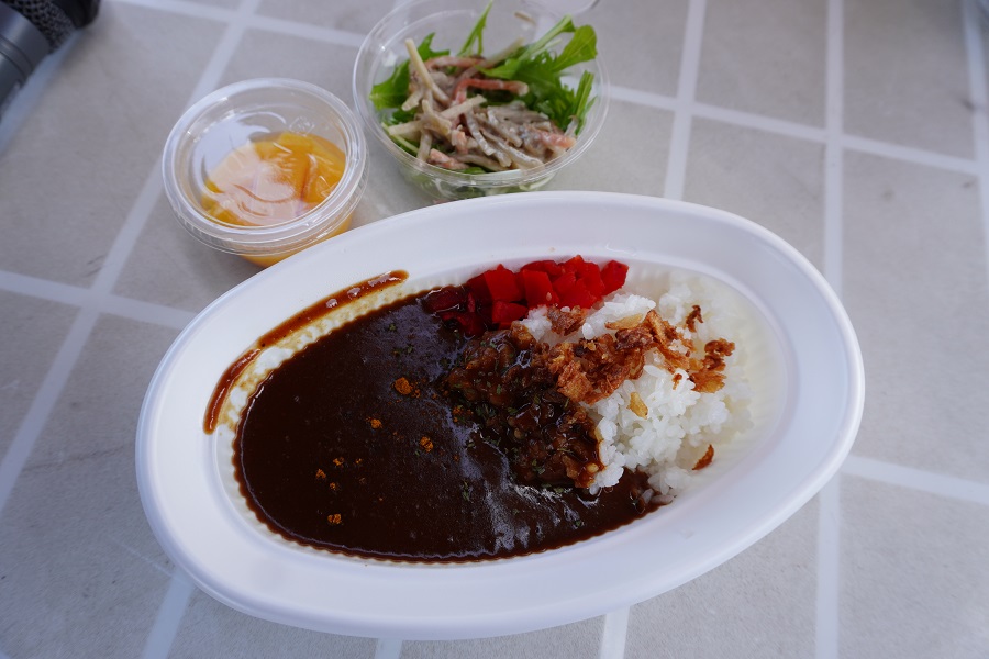この日のランチメニューはカレー