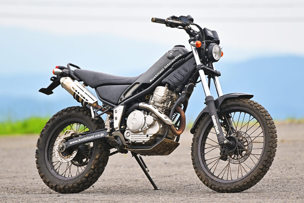 YAMAHA TRICKER