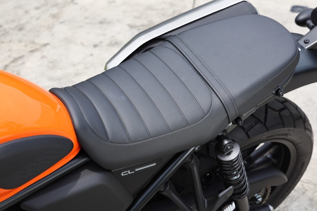 CL250のシート